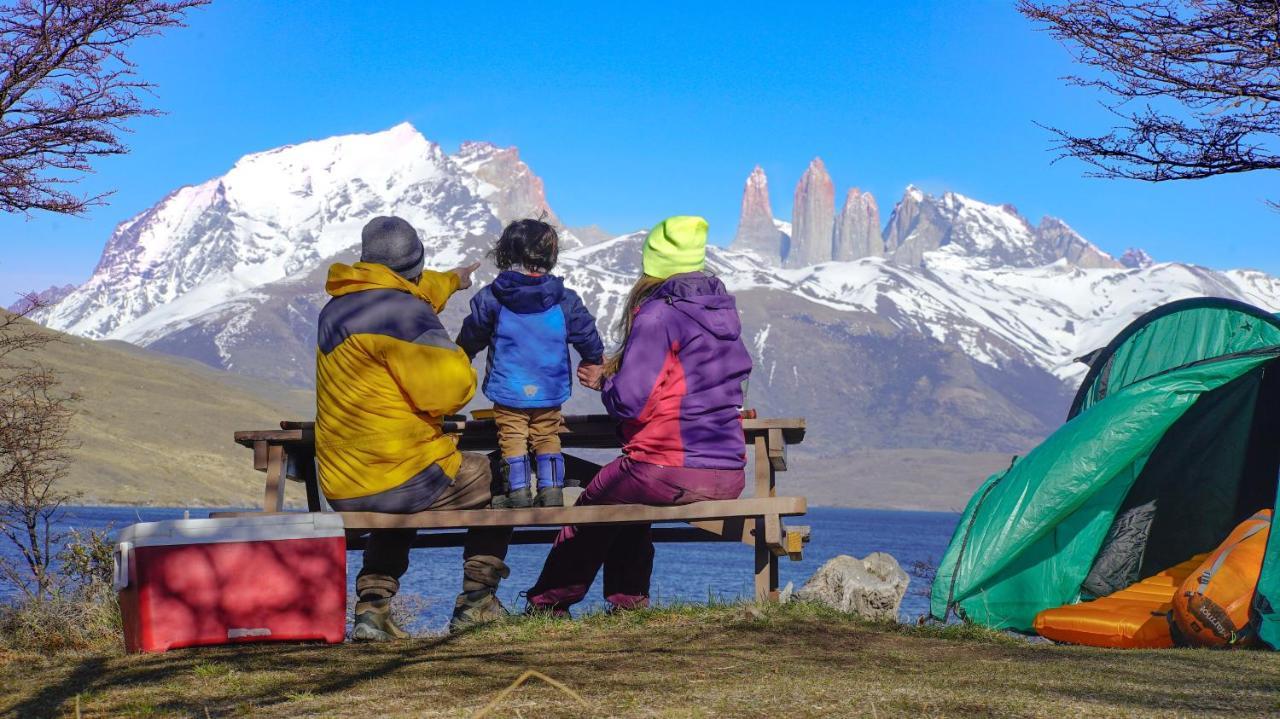 Camping Kau Laguna Azul Torres del Paine National Park Exterior foto