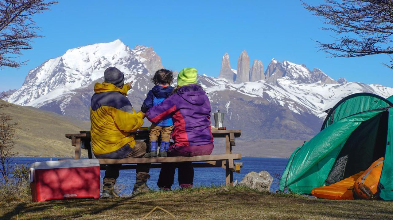 Camping Kau Laguna Azul Torres del Paine National Park Exterior foto